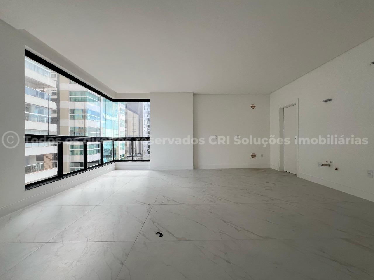 Apartamento com 3 Suítes no Exuberance Tower em Meia Praia, Itapema