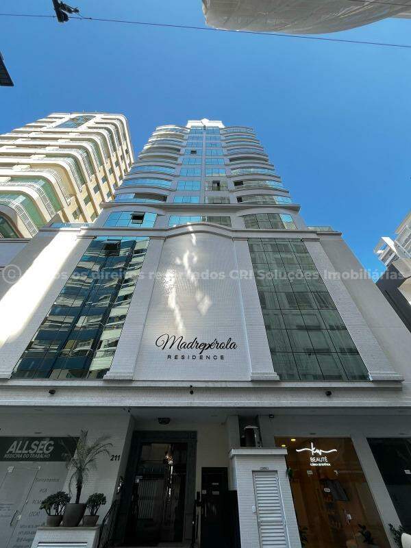 Foto do imóvel Apartamento mobiliado com Vista Mar e 3 Suítes no Residencial Madreperola – Meia Praia, Itapema/SC