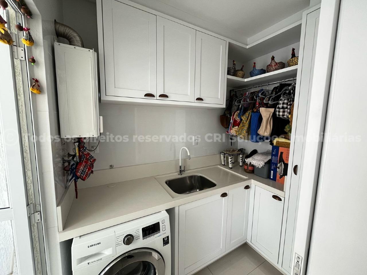 Foto do imóvel Apartamento mobiliado com Vista Mar e 3 Suítes no Residencial Madreperola – Meia Praia, Itapema/SC