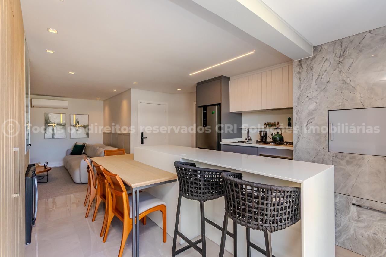 Foto do imóvel Apartamento a venda com 2 suítes e duas vagas de garagem na Praia Brava em Itajaí. 