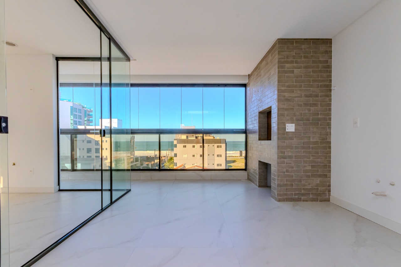 Foto do imóvel Apartamento a venda com 2 suítes e 2 vagas de garagem no Surfers Paradise na Praia Brava em Itajaí