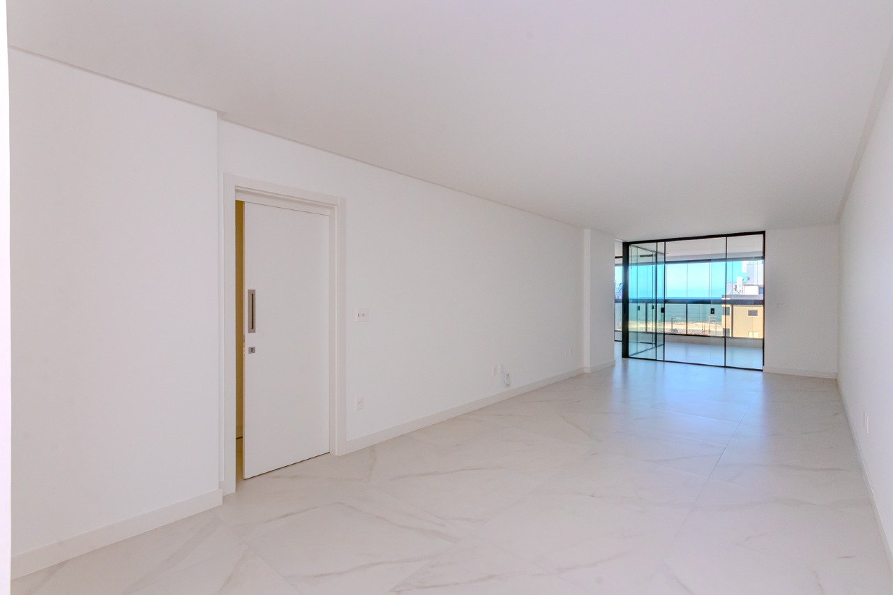 Foto do imóvel Apartamento a venda com 2 suítes e 2 vagas de garagem no Surfers Paradise na Praia Brava em Itajaí