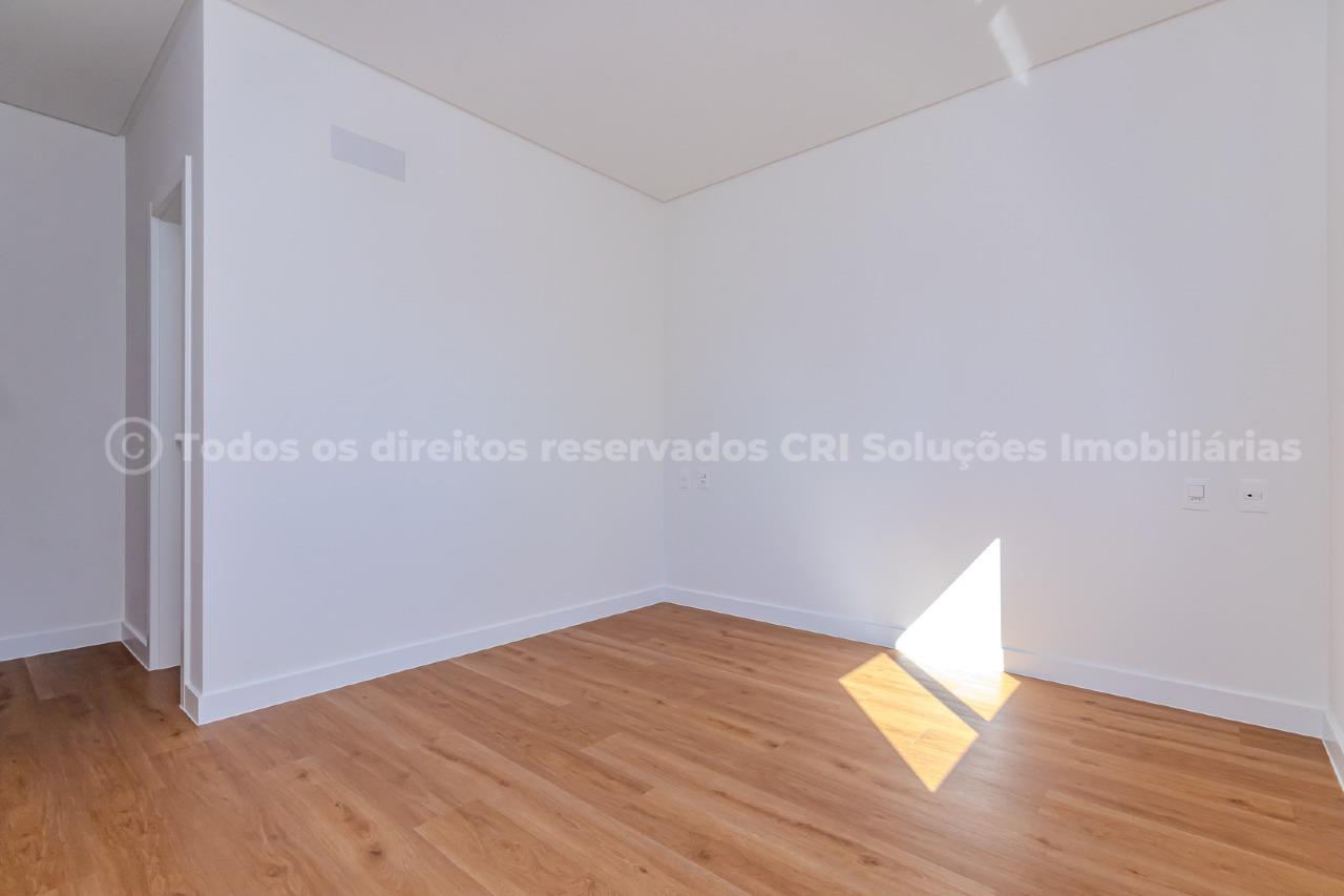 Foto do imóvel Apartamento a venda no Edifício Sun Beach com 04 Dormitórios 02 Suítes no Centro de Balneário Camboriú.