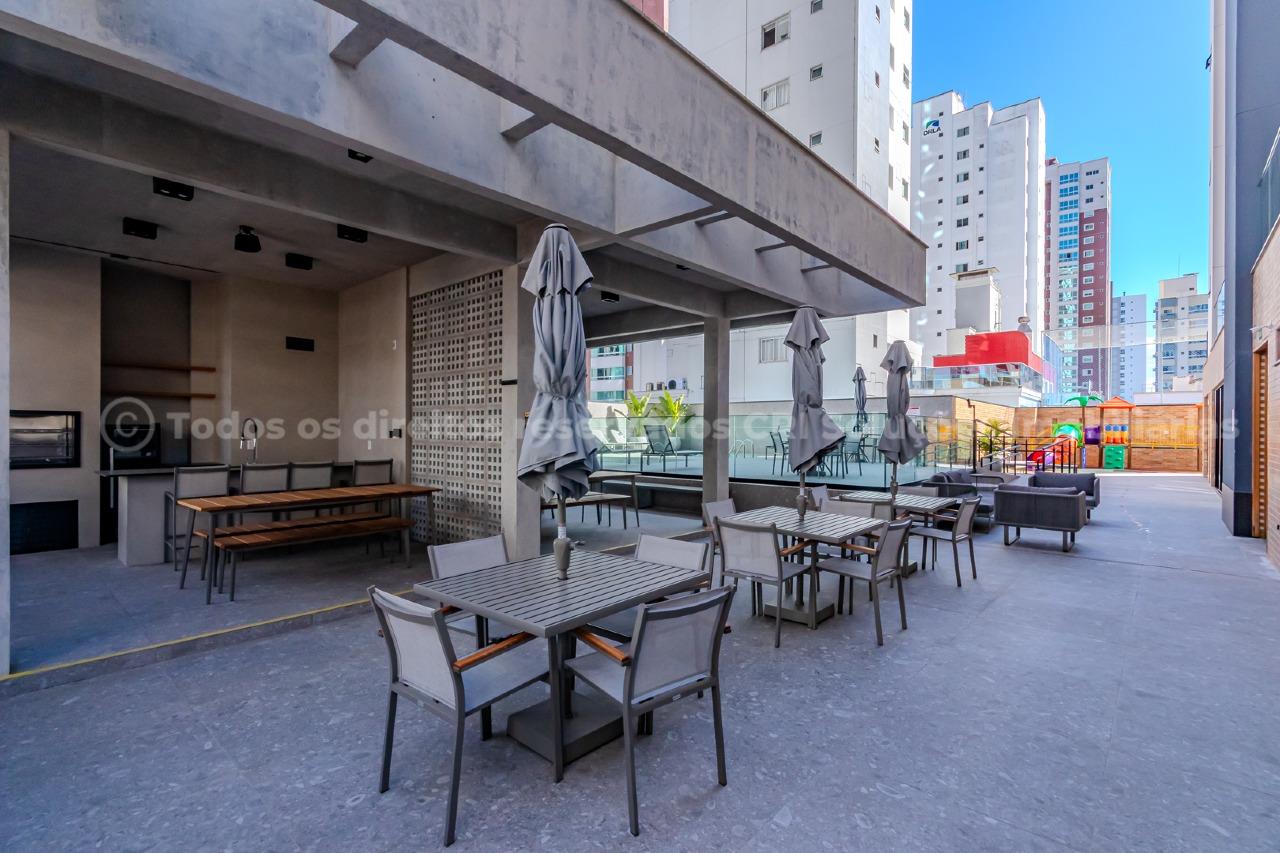 Foto do imóvel Apartamento a venda no Edifício Sun Beach com 04 Dormitórios 02 Suítes no Centro de Balneário Camboriú.