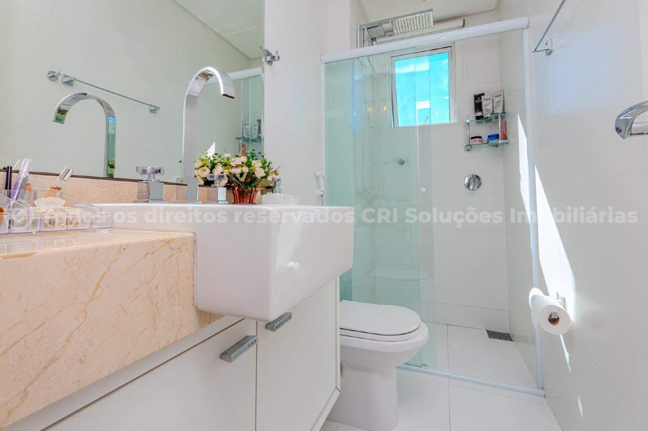 Foto do imóvel Apartamento á venda com 4 dormitórios no Villa Serena Home Club Residence na Barra Sul de Balneário Camboriú