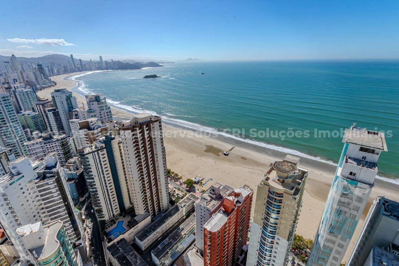 Foto do imóvel Apartamento á venda com 4 dormitórios no Villa Serena Home Club Residence na Barra Sul de Balneário Camboriú