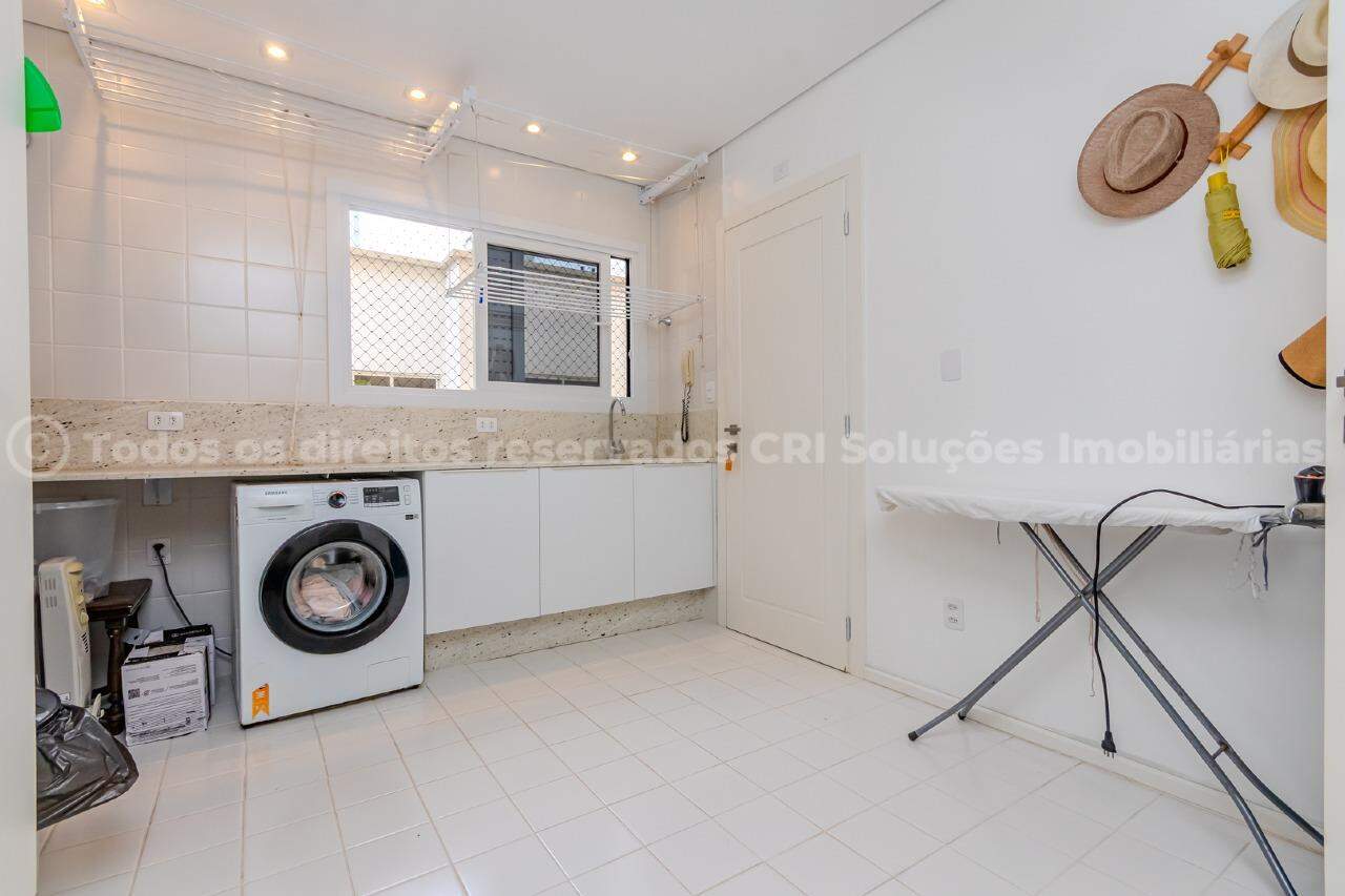 Foto do imóvel Apartamento 4 suítes Edifício Residencial Mariscal Centro Balneário Camboriú