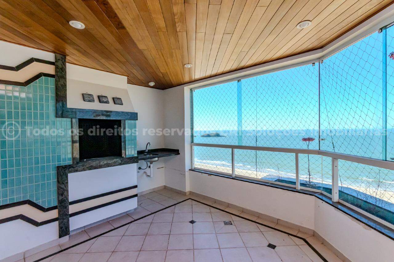 Foto do imóvel Apartamento frente mar com 3 suítes na Avenida Atlântica de Balneário Camboriú