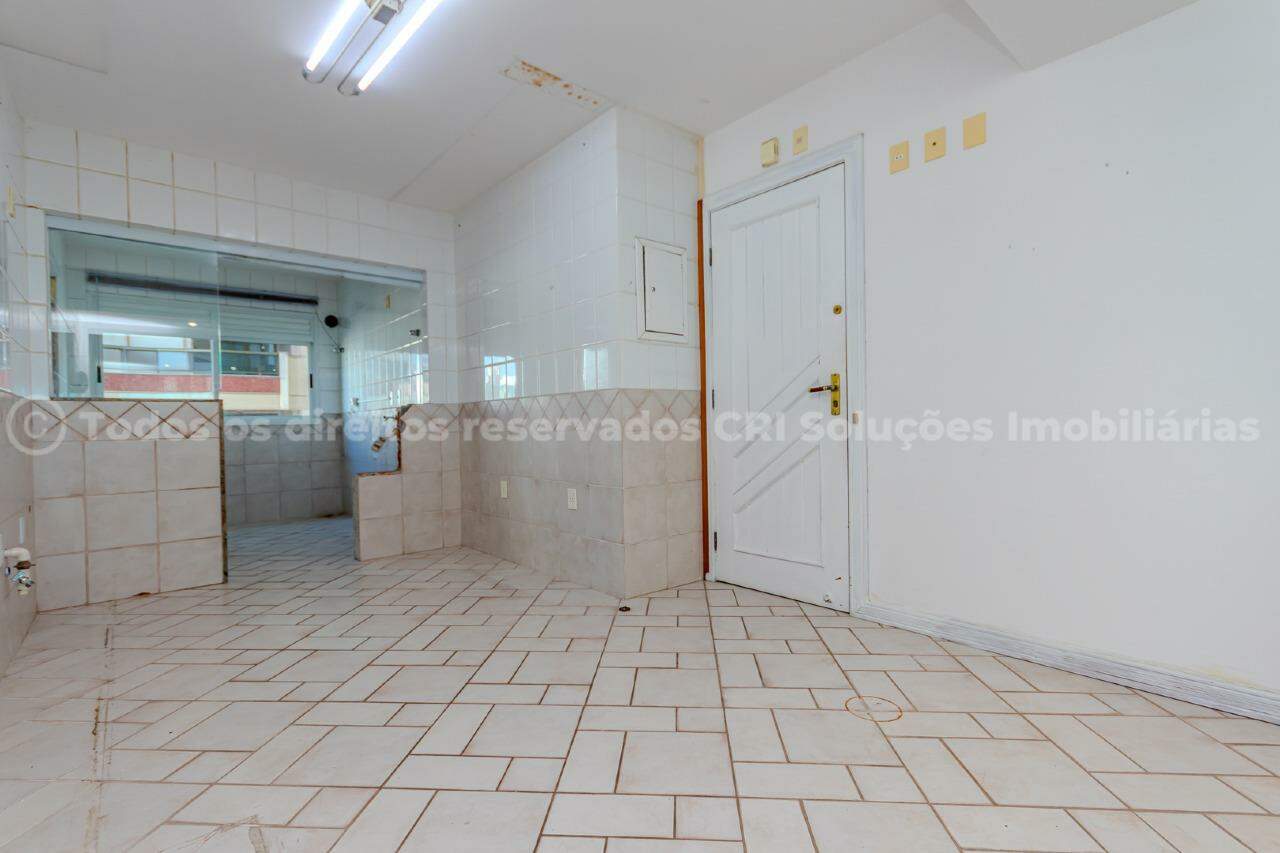 Foto do imóvel Apartamento frente mar com 3 suítes na Avenida Atlântica de Balneário Camboriú