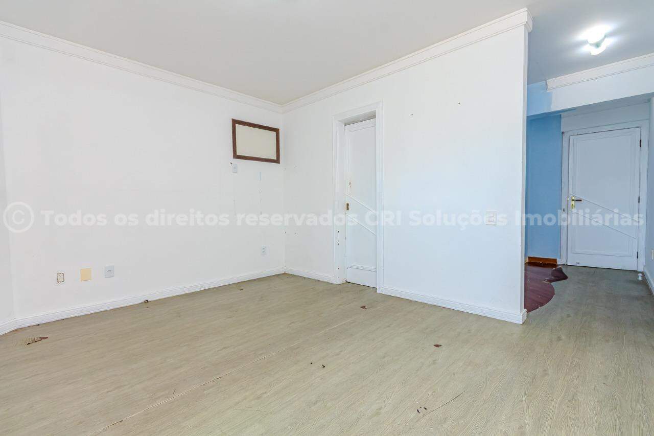 Foto do imóvel Apartamento frente mar com 3 suítes na Avenida Atlântica de Balneário Camboriú