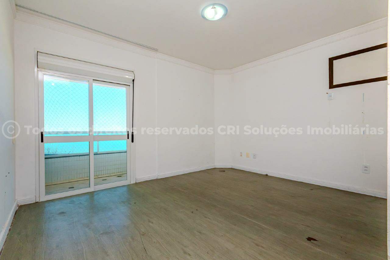 Foto do imóvel Apartamento frente mar com 3 suítes na Avenida Atlântica de Balneário Camboriú
