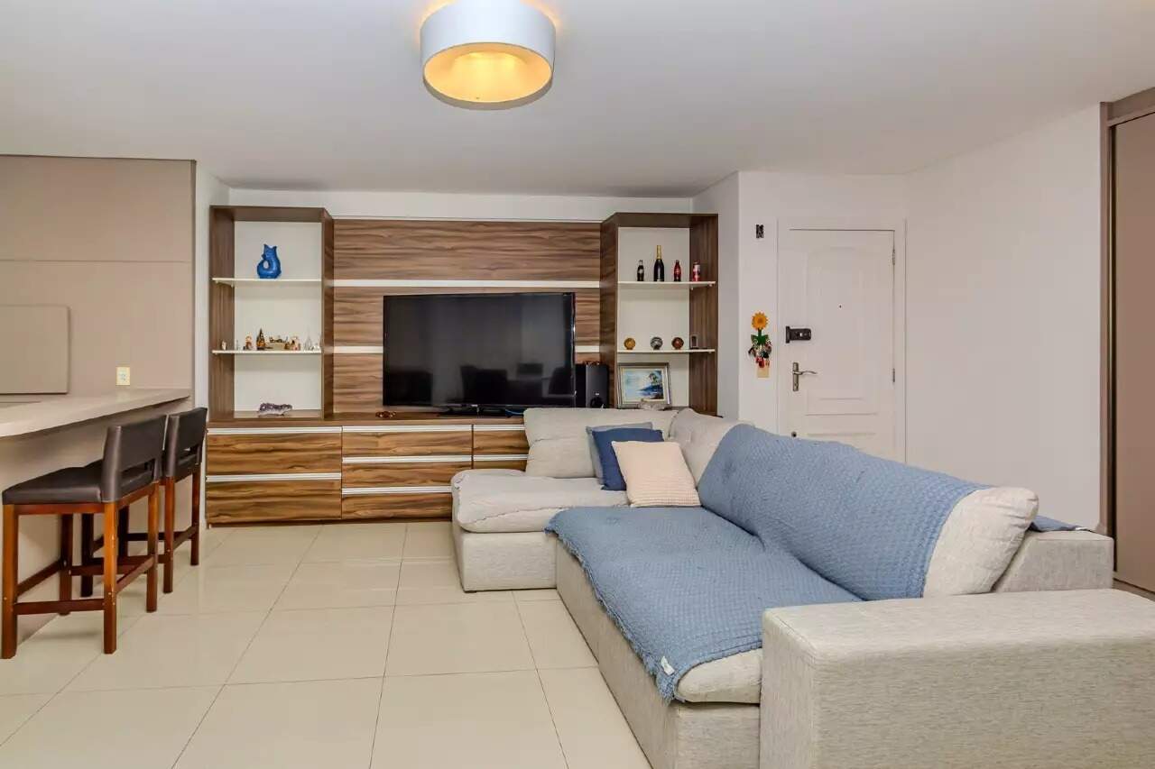 Foto do imóvel Apartamento 3 Dormitórios à Venda no Edifício Maria Regina – Centro, Balneário Camboriú