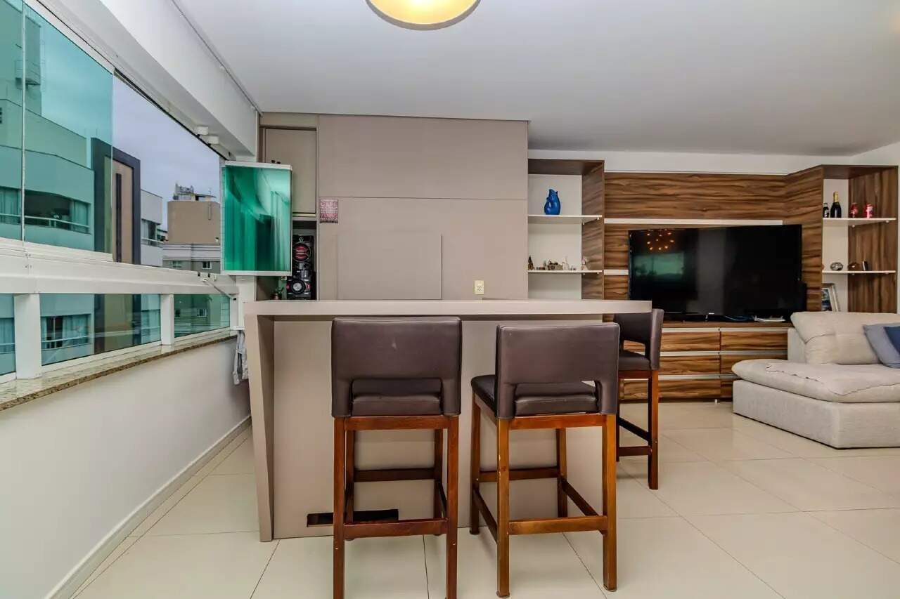 Foto do imóvel Apartamento 3 Dormitórios à Venda no Edifício Maria Regina – Centro, Balneário Camboriú