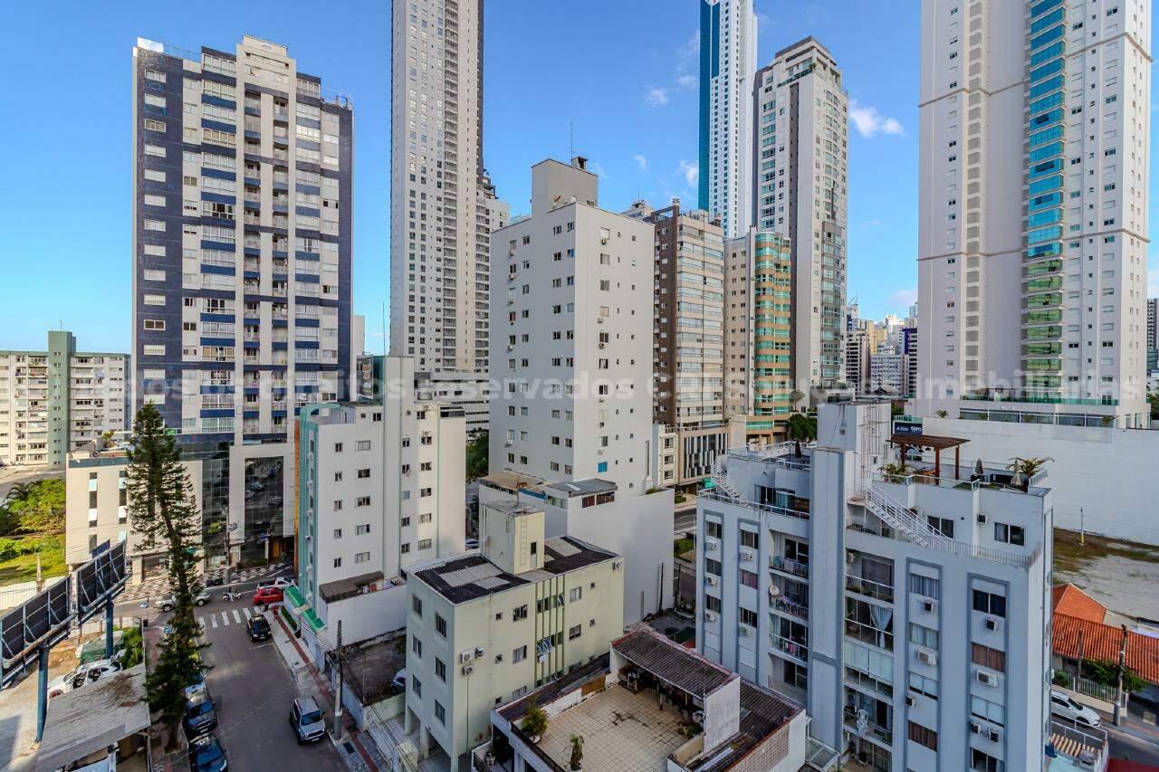 Foto do imóvel Apartamento Mobiliado á venda com 4 dormitórios sendo 2 Suítes no Edifício Bosque Belcanto no Pioneiros em Balneário Camboriú
