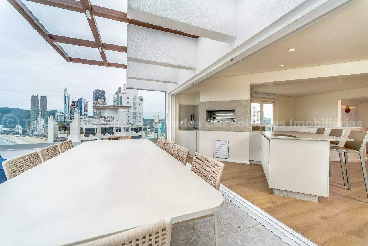 Foto do imóvel Apartamento 5 suítes no Theiss Heim Barra Sul Balneário Camboriú