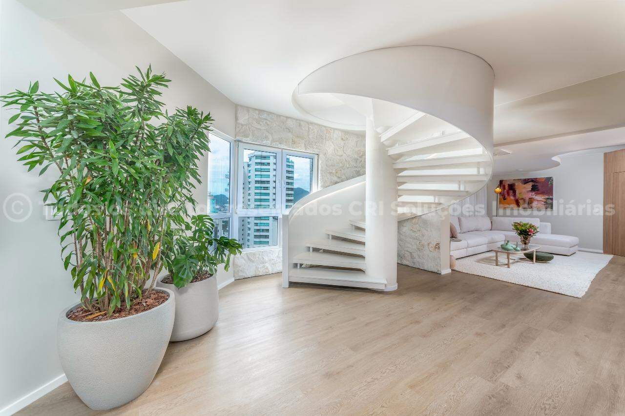 Foto do imóvel Apartamento 5 suítes no Theiss Heim Barra Sul Balneário Camboriú