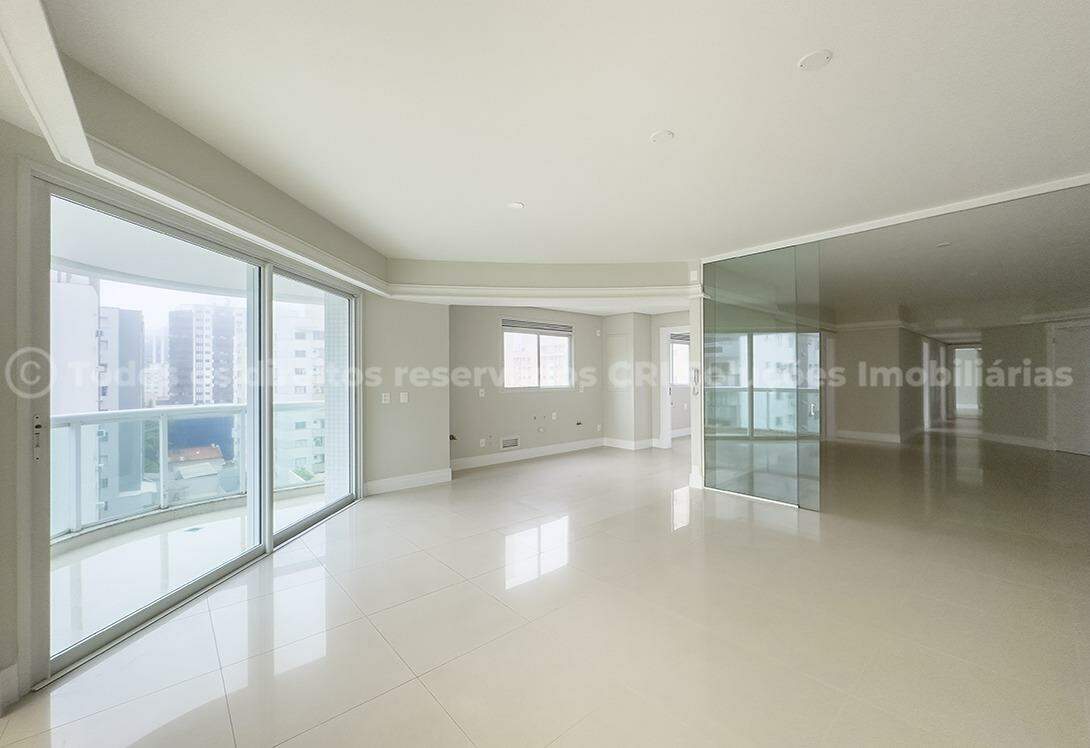 Foto do imóvel Apartamento à venda com 3 suítes e 3 vagas de garagem no Villa Florence de Balneário Camboriú