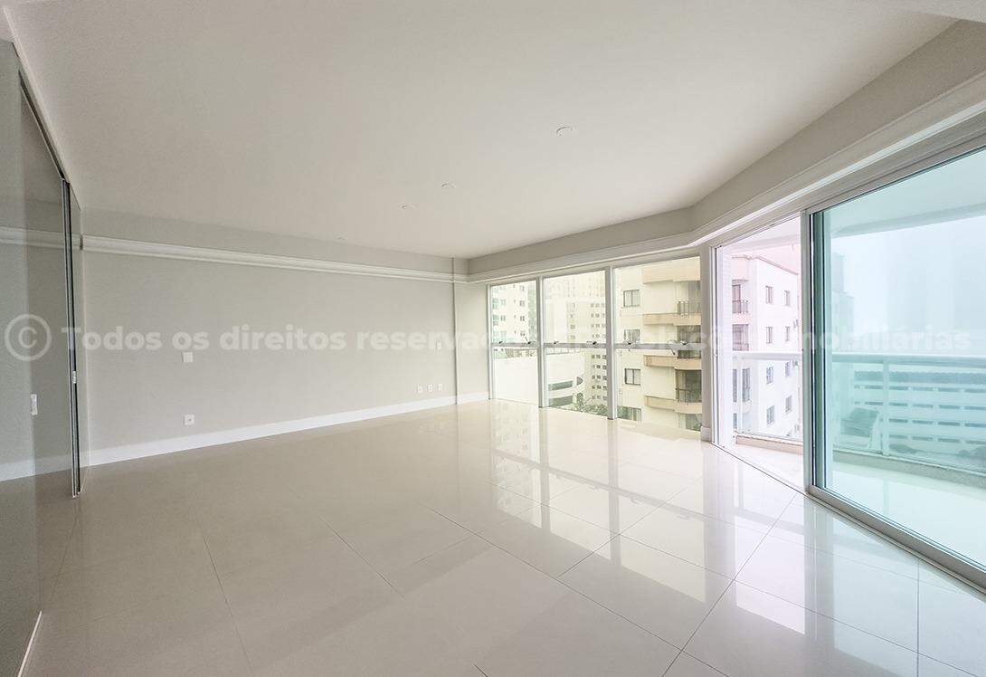 Foto do imóvel Apartamento à venda com 3 suítes e 3 vagas de garagem no Villa Florence de Balneário Camboriú