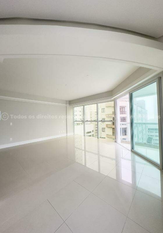 Foto do imóvel Apartamento à venda com 3 suítes e 3 vagas de garagem no Villa Florence de Balneário Camboriú