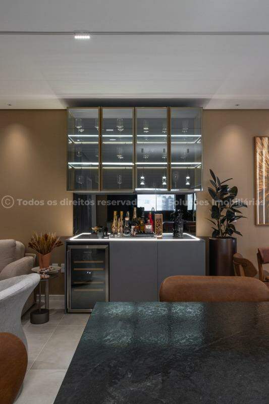 Foto do imóvel Apartamento 4 dormitórios Edifício Farol de Valença Balneário Camboriú