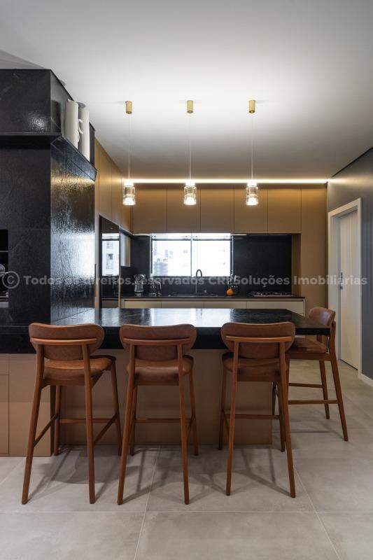 Foto do imóvel Apartamento 4 dormitórios Edifício Farol de Valença Balneário Camboriú