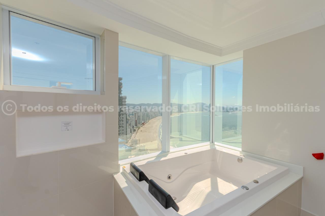 Foto do imóvel Apartamento à venda com 4 suítes e 4 vagas de garagem no One Tower na Barra Sul de Balneário Camboriú