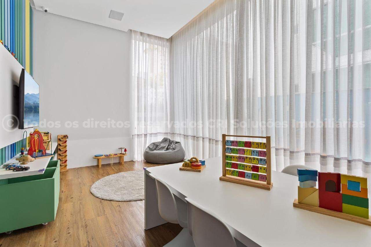 Foto do imóvel Apartamento à venda com 4 suítes e 3 vagas de garagem no Eleganza Tower no centro de Balneário Camboriú