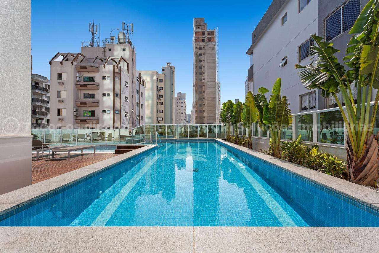 Foto do imóvel Apartamento à venda com 4 suítes e 3 vagas de garagem no Eleganza Tower no centro de Balneário Camboriú
