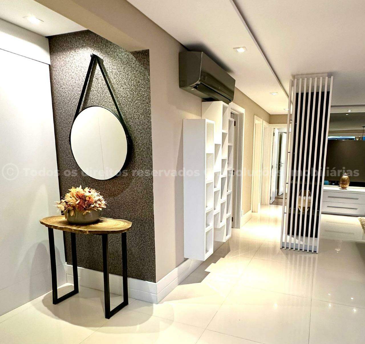 Foto do imóvel Apartamento com 01 Suíte á venda no Edifício Costão da Brava na Praia Brava de Itajaí 