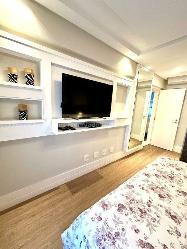 Foto do imóvel Apartamento com 01 Suíte á venda no Edifício Costão da Brava na Praia Brava de Itajaí 