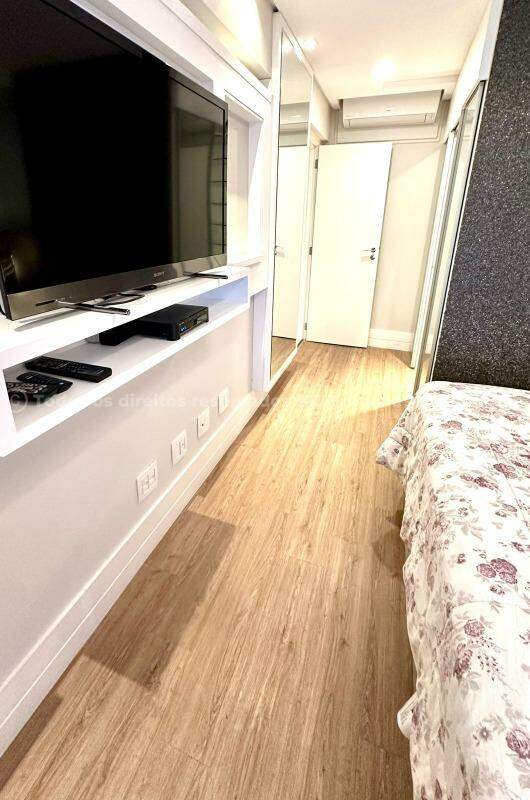 Foto do imóvel Apartamento com 01 Suíte á venda no Edifício Costão da Brava na Praia Brava de Itajaí 