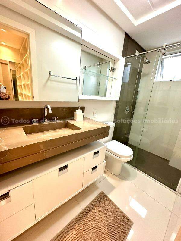 Foto do imóvel Apartamento com 01 Suíte á venda no Edifício Costão da Brava na Praia Brava de Itajaí 