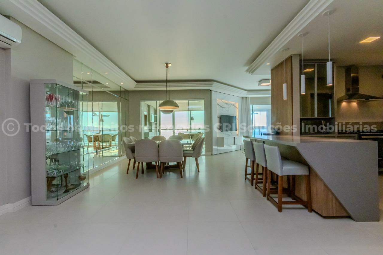 Foto do imóvel Apartamento com 4 suítes no Summer Place com vista mar em Itapema