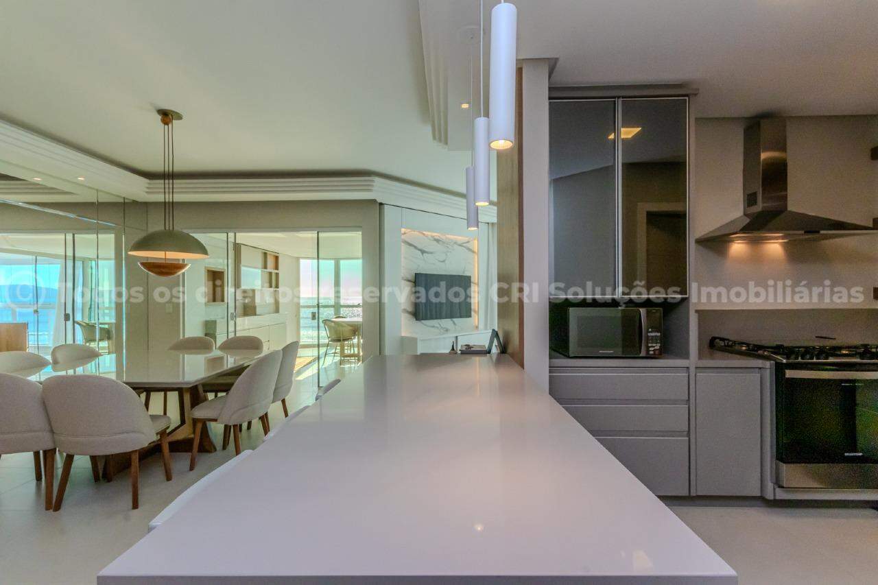 Foto do imóvel Apartamento com 4 suítes no Summer Place com vista mar em Itapema