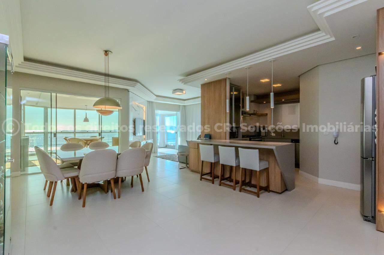 Foto do imóvel Apartamento com 4 suítes no Summer Place com vista mar em Itapema