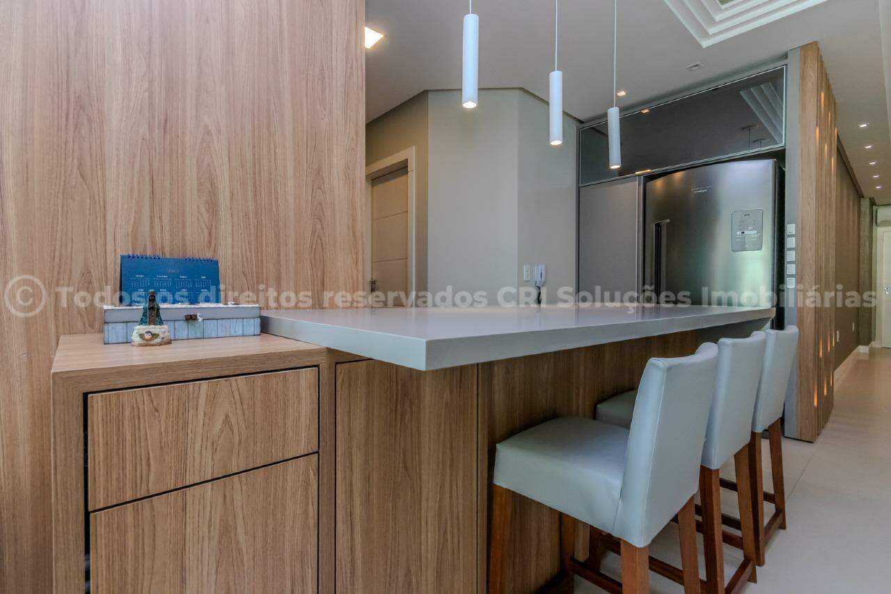 Foto do imóvel Apartamento com 4 suítes no Summer Place com vista mar em Itapema