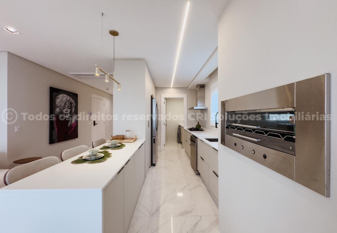 Foto do imóvel Apartamento de 4 suítes no Skyline Tower na Barra Norte, Balneário Camboriú | Vida na praia