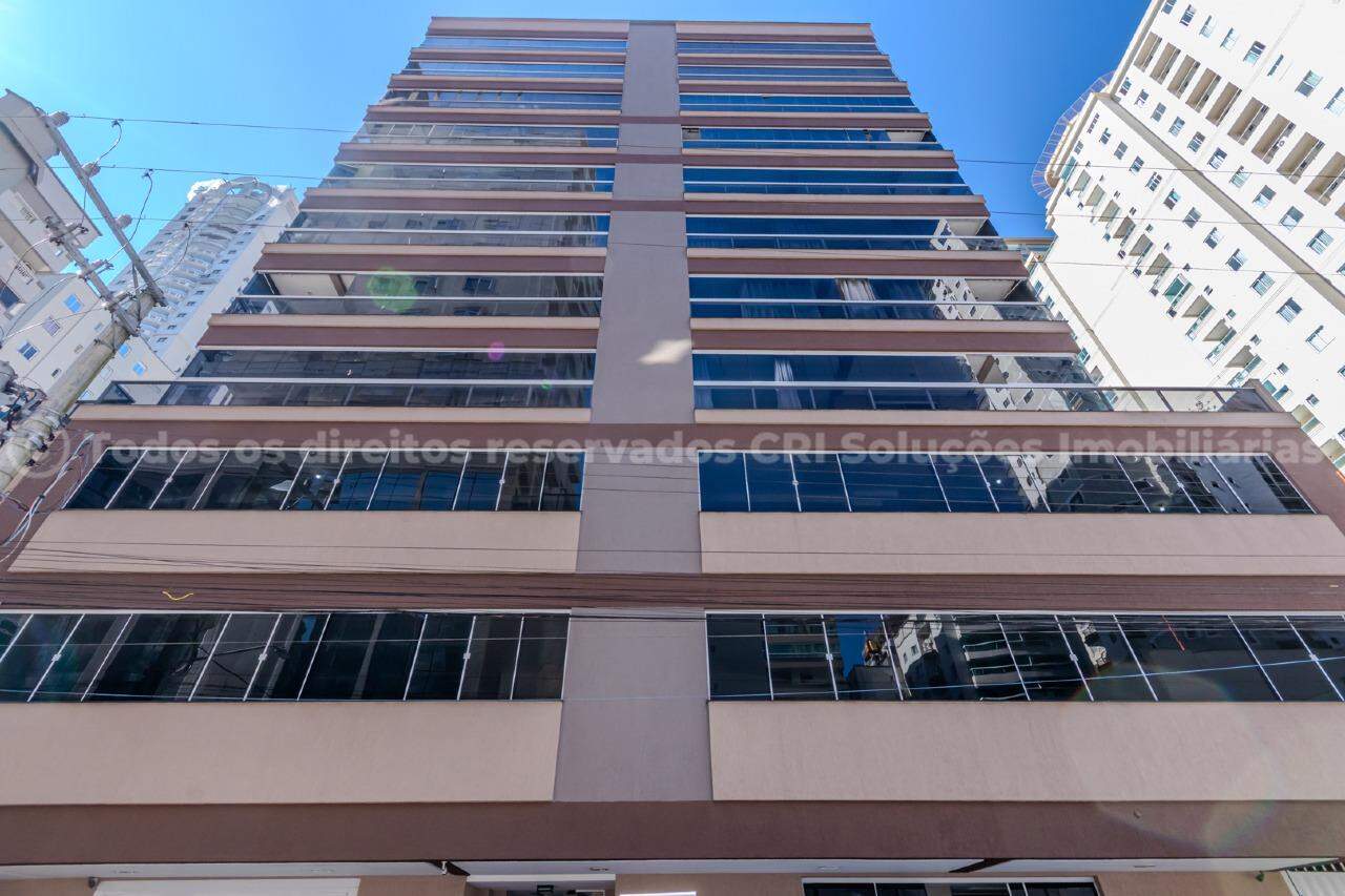 Foto do imóvel Apartamento mobiliado a venda no Residencial Madrid na Meia Praia Itapema