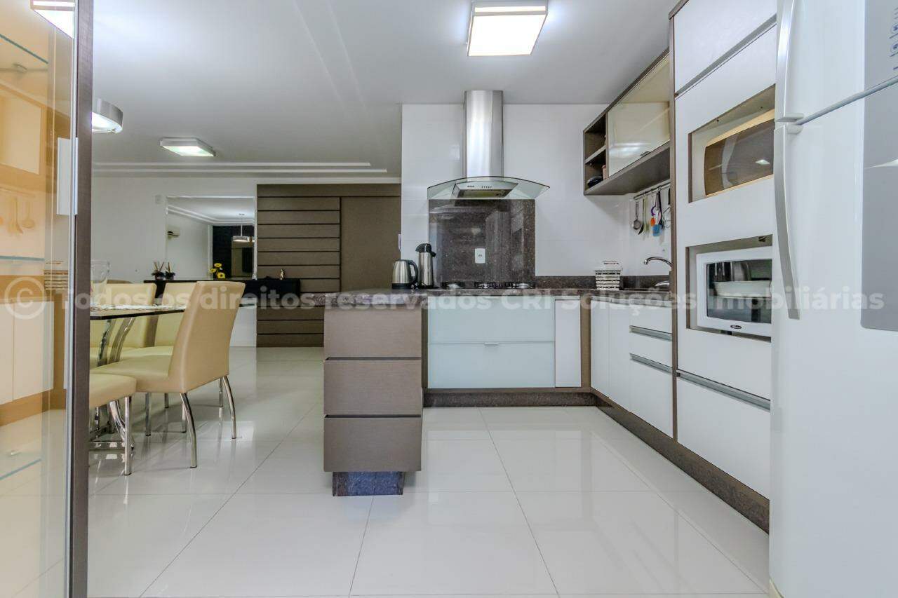 Foto do imóvel Apartamento mobiliado a venda no Residencial Madrid na Meia Praia Itapema