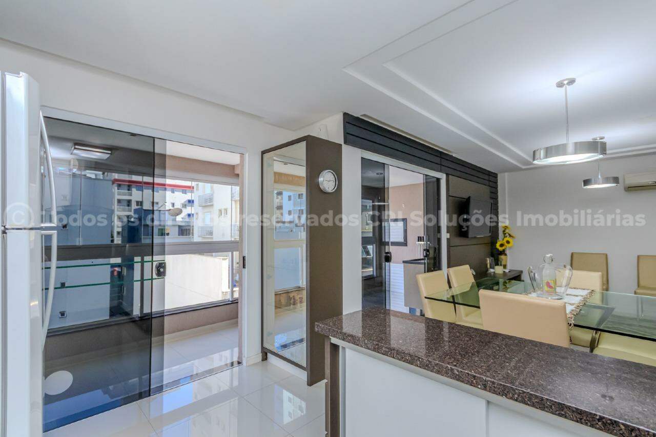 Foto do imóvel Apartamento mobiliado a venda no Residencial Madrid na Meia Praia Itapema