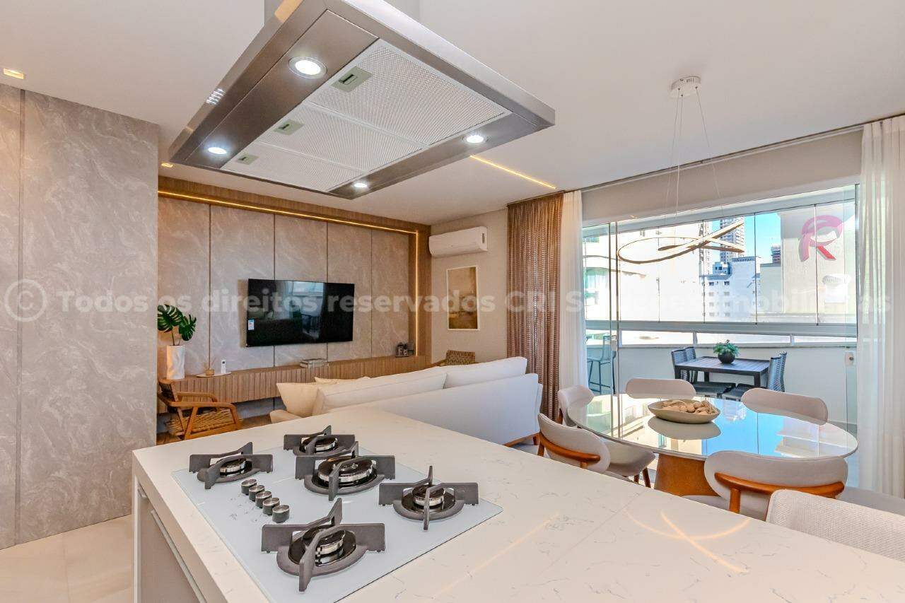 Foto do imóvel Apartamento mobiliado com 4 suítes no Zaha Building em Meia Praia Itapema