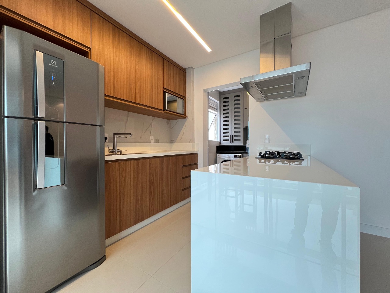 Foto do imóvel Apartamento mobiliado de 3 suítes no Residencial Arcos da Lapa em Itapema na Meia Praia