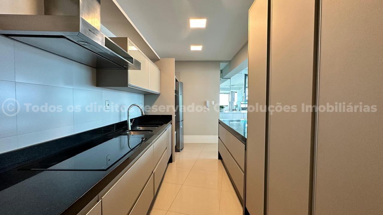 Foto do imóvel Apartamento de 4 Suítes mobiliado no Edifício Grand Royale em Balneário Camboriú | Vida na praia