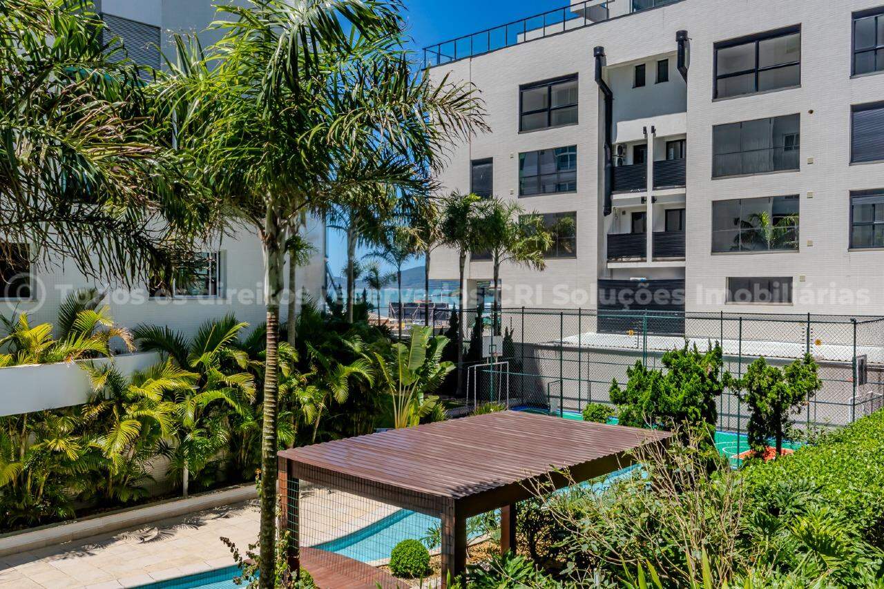 Foto do imóvel Apartamento com 4 dormitórios no Brava Beach na Praia Brava de Itajaí | Vida na praia