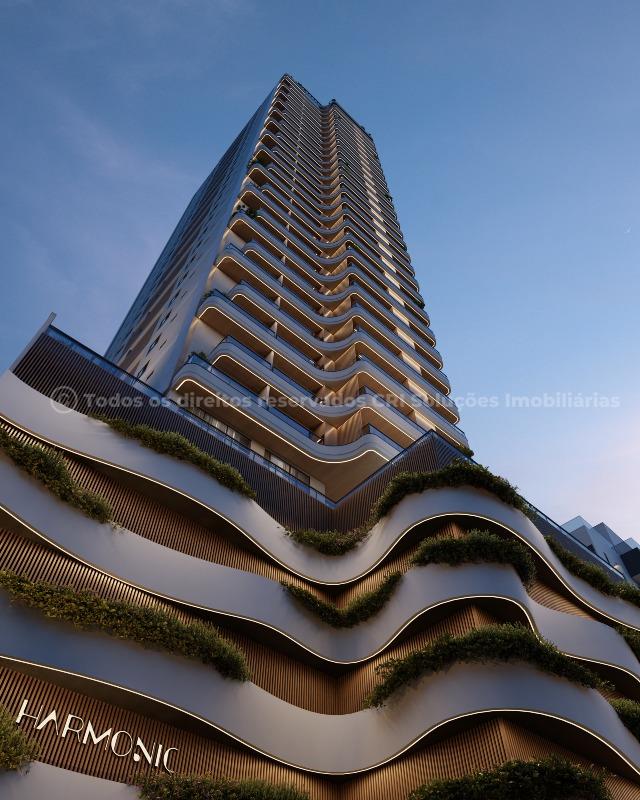 Apartamento na planta com 3 suítes no Edifício Harmonic no Centro em Itajaí 