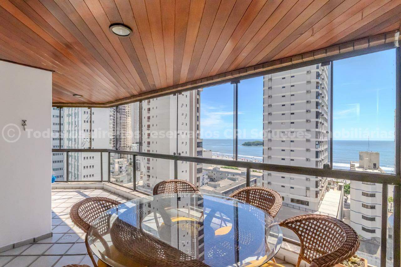 Foto do imóvel Apartamento à venda com 4 dormitórios sendo 1 suíte e 1 vaga de garagem no Edifício Sunshine no centro de Balneário Camboriú
