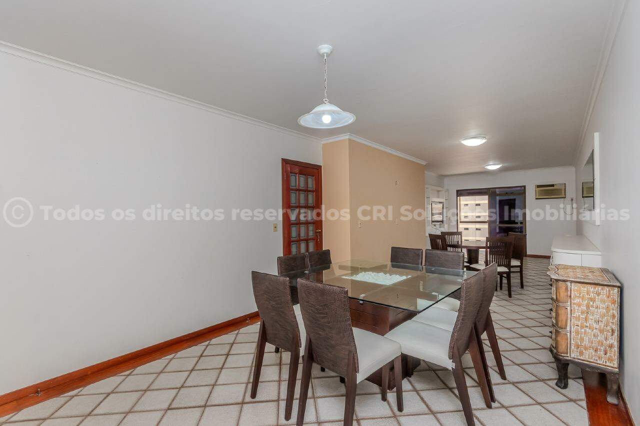 Foto do imóvel Apartamento à venda com 4 dormitórios sendo 1 suíte e 1 vaga de garagem no Edifício Sunshine no centro de Balneário Camboriú