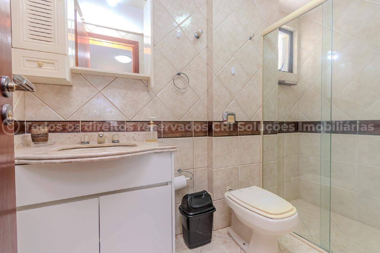 Foto do imóvel Apartamento à venda com 4 dormitórios sendo 1 suíte e 1 vaga de garagem no Edifício Sunshine no centro de Balneário Camboriú