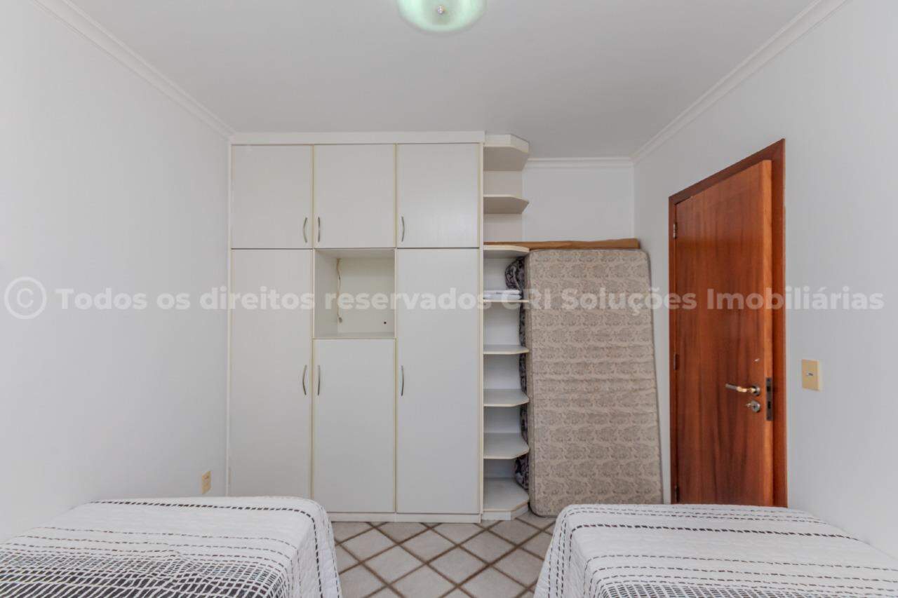 Foto do imóvel Apartamento à venda com 4 dormitórios sendo 1 suíte e 1 vaga de garagem no Edifício Sunshine no centro de Balneário Camboriú