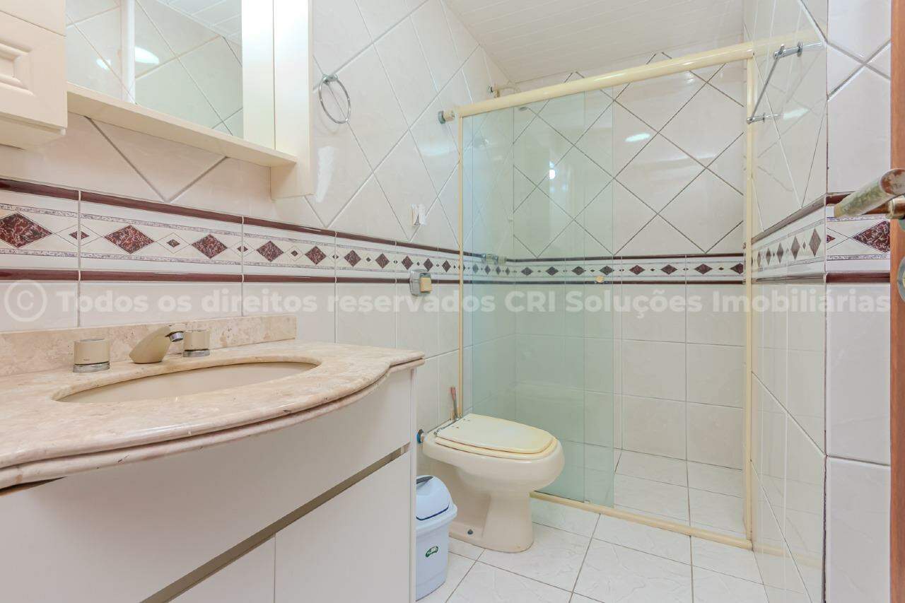 Foto do imóvel Apartamento à venda com 4 dormitórios sendo 1 suíte e 1 vaga de garagem no Edifício Sunshine no centro de Balneário Camboriú